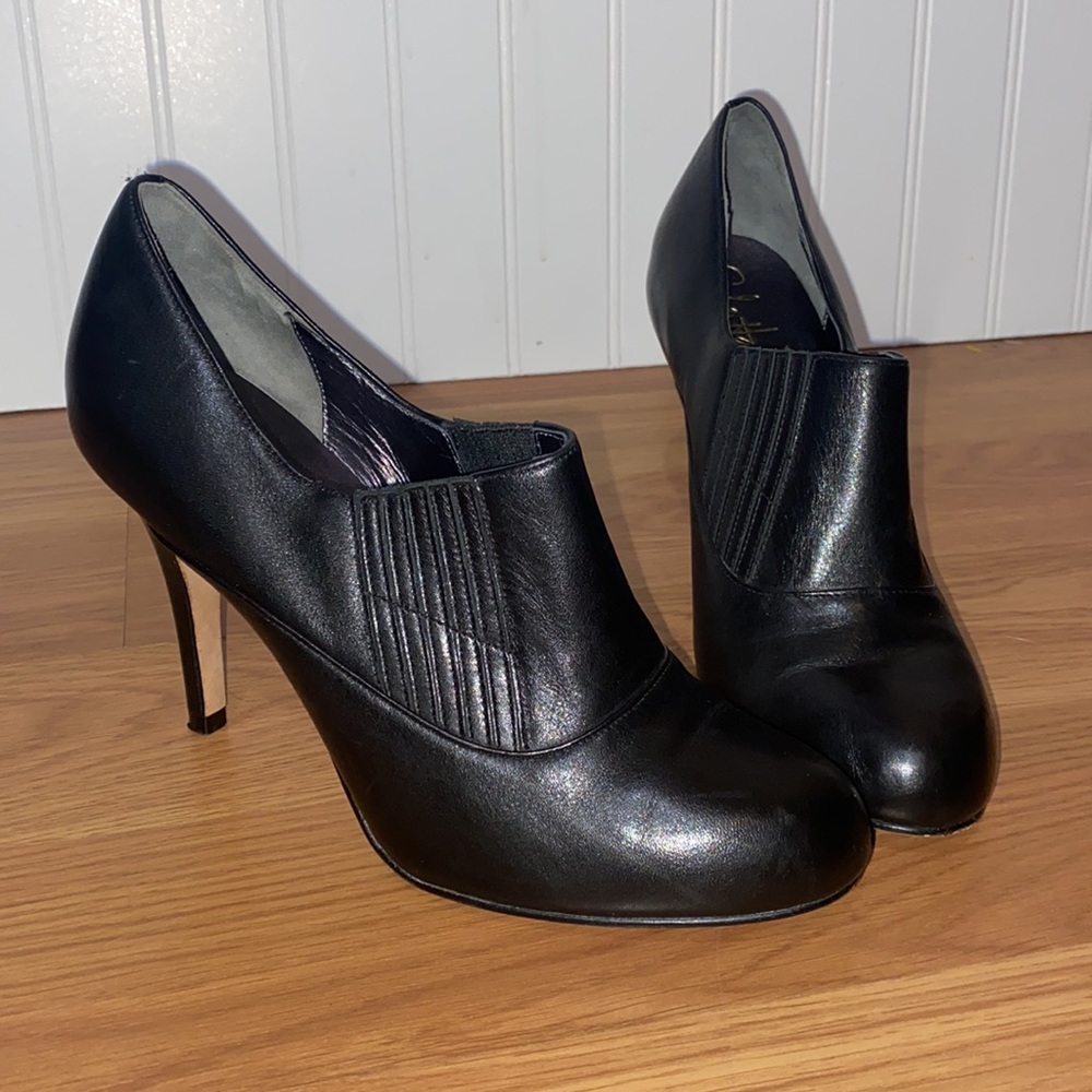 Cole Haan Nike air slip on ankle booties great grips on bottom